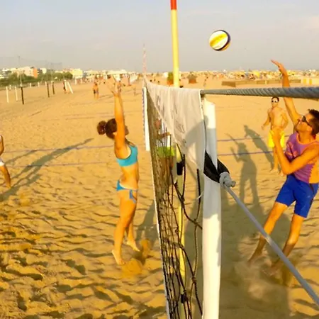 Lovely Flat In Pineda 100m From The Apartment *