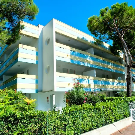 Lovely Flat In Pineda 100m From The דירה