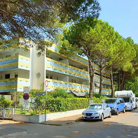 Lovely Flat In Pineda 100m From The Bibione