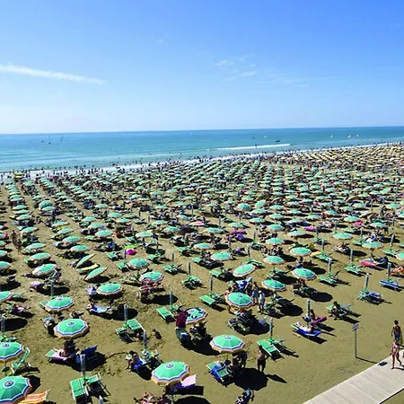 Apartment Lovely Flat In Pineda 100m From The Bibione