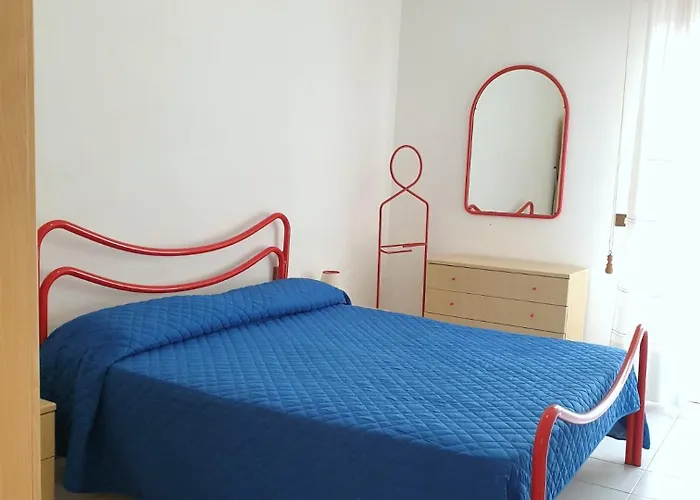 Lovely Flat In Pineda 100m From The Apartmán *