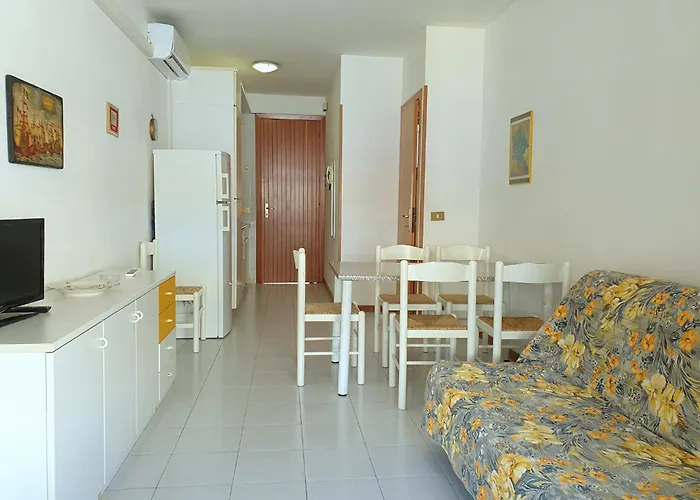 Apartmán Lovely Flat In Pineda 100m From The